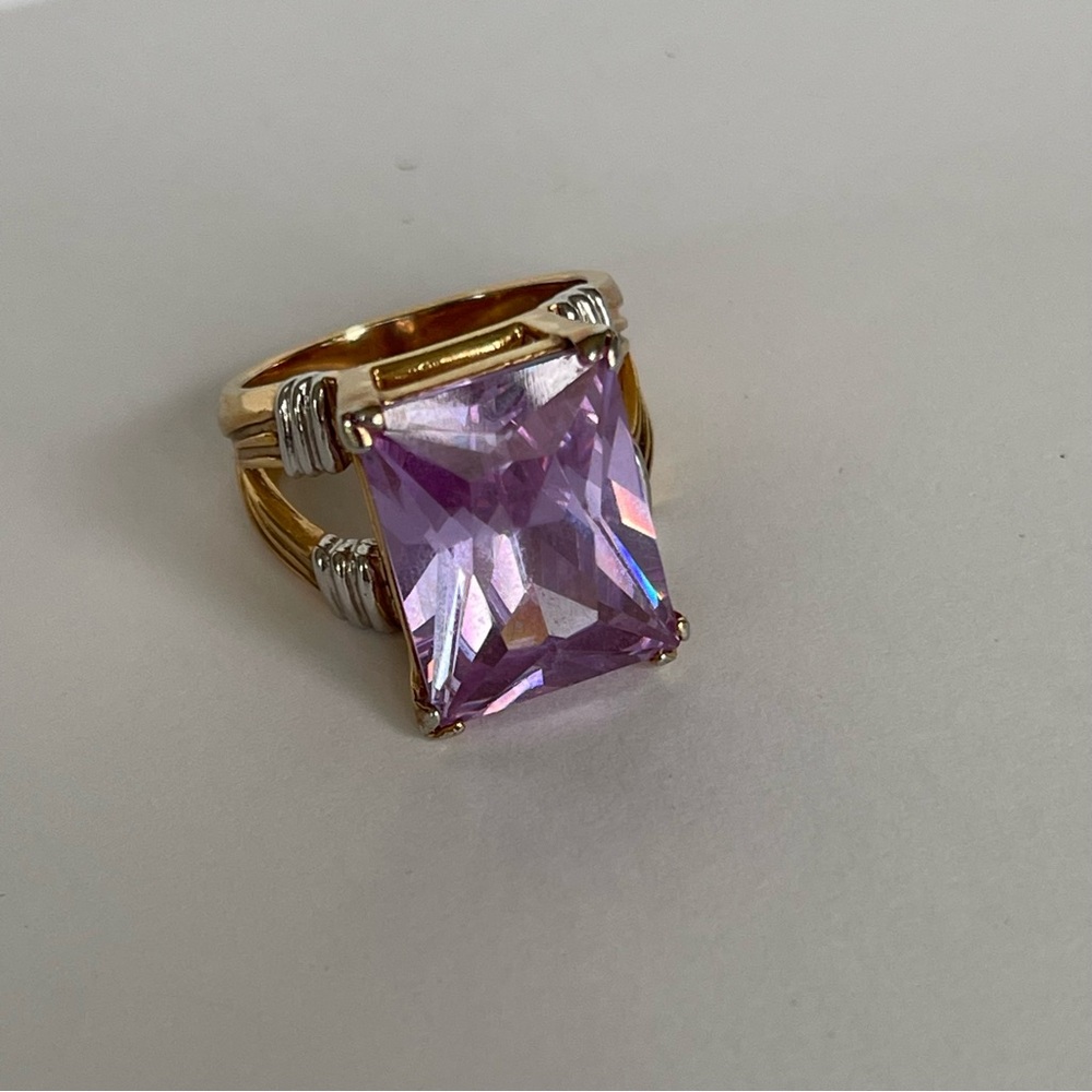 Statement Ring: Dazzling Purple Gem Cocktail Ring… - image 1
